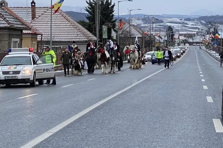 Tradiția plugușorului e dusă mai departe la Florești - VIDEO