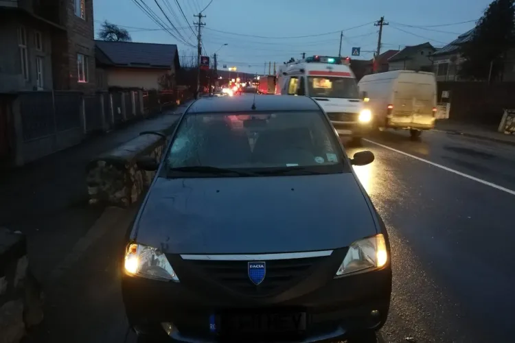 Clujeancă lovită pe trecerea de pietoni, la Turda! A fost rănită grav FOTO