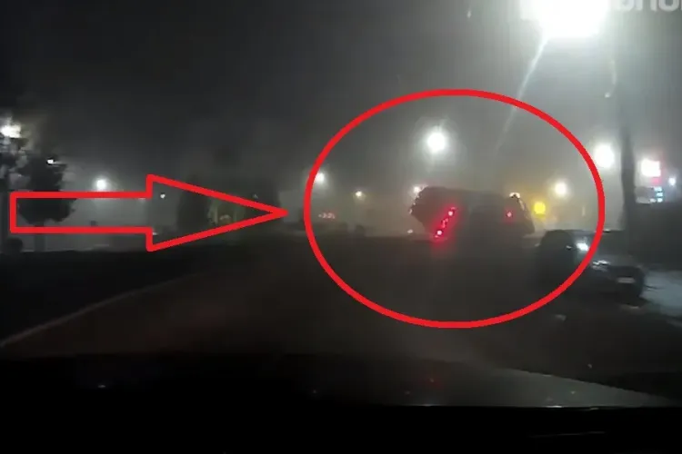 Cum s-a răsturnat TIR -ul cu porci, la Huedin. Momentul a fost filmat de un alt șofer - VIDEO