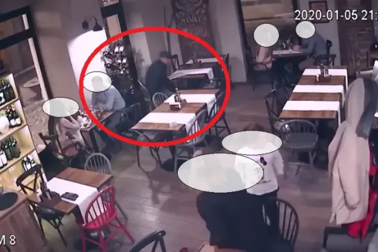 Hoțul filmat în timp ce fura în restaurantul MUURA, din centrul Clujului, prins de polițiști