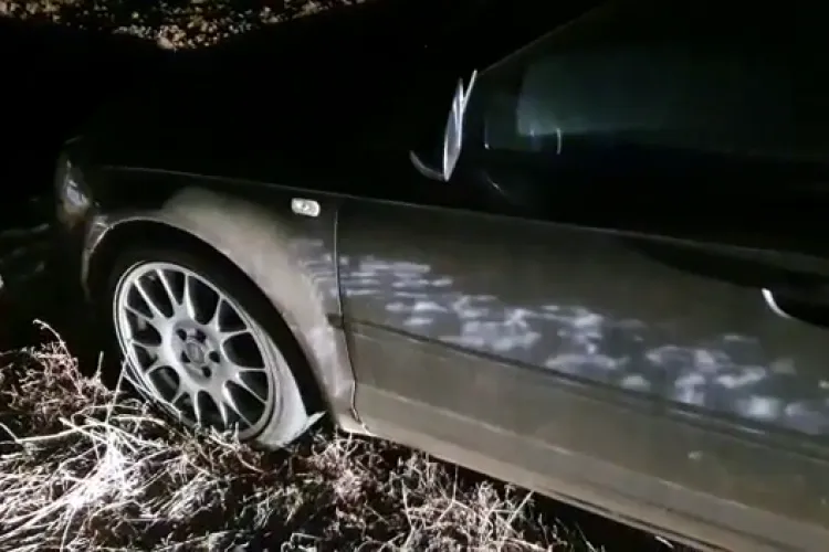 Alt șofer a fugit de poliție în comuna Mihai Viteazu. Polițiștii au tras și acolo cu pistolul - VIDEO