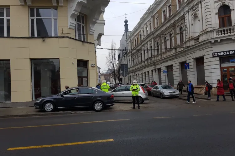 Cluj-Napoca: În medie, 12  șoferi sunt amendați zilnic pentru că intră pe interzis pe Regele Ferdinand - FOTO