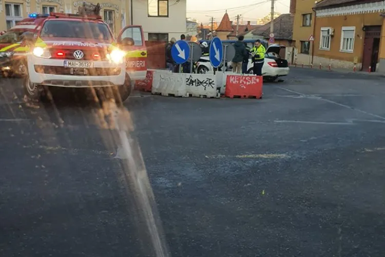 Accident în sensul giratoriu, la Cluj FOTO