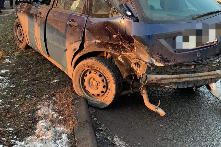Accident pe strada Frunzișului! A intrat pe contrasens - FOTO
