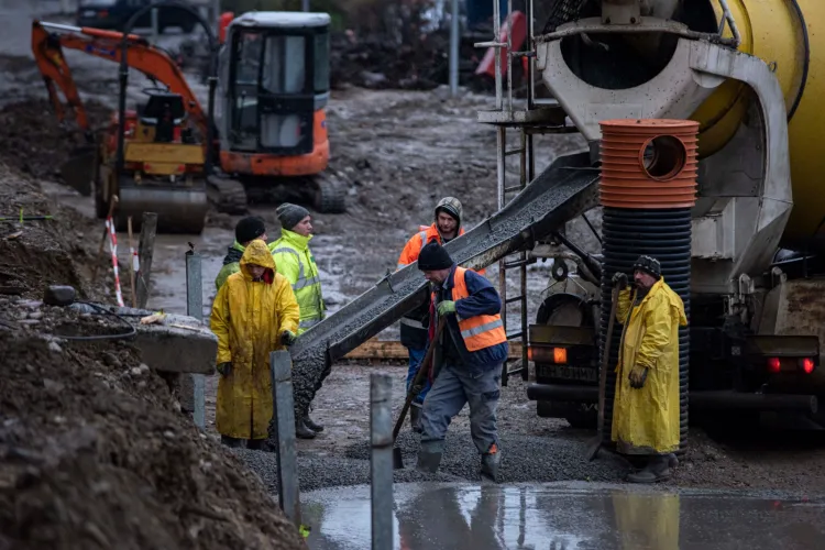 Oradea construiește 3 PASAJE, la Cluj-Napoca sunt promise pasaje de ani de zile. De o vreme, subiectul e UITAT