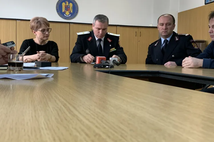 Pompierii clujeni au puține autospeciale de stingere și uzate: Cea mai veche autospecială funcțională e din 1980