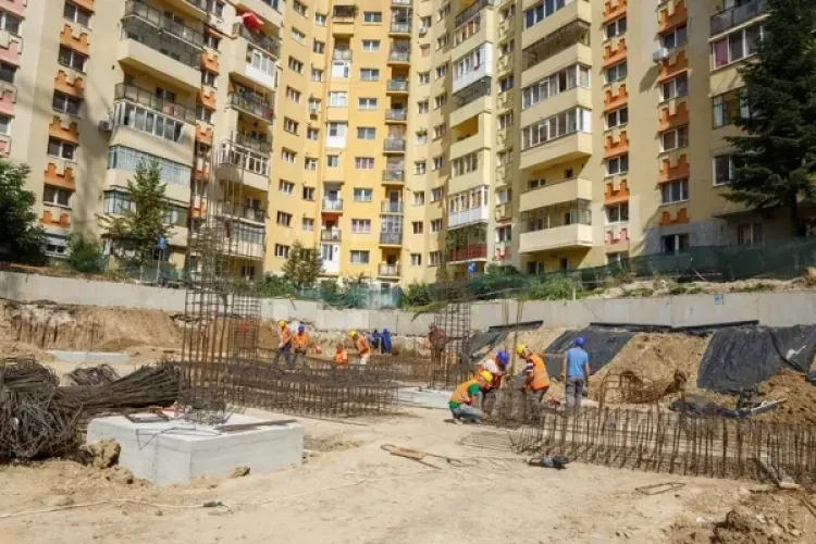 Parkingul de pe strada Primăverii nr. 8 e realizat în proporție de 37%