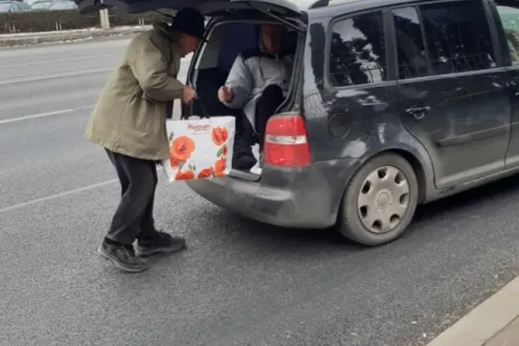 Clujeni transportați în portbagaj de un șofer de ocazie - FOTO