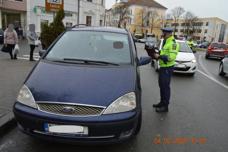 Razie de amploare la Dej! Polițiștii au vânat și eleviii chiulangii FOTO