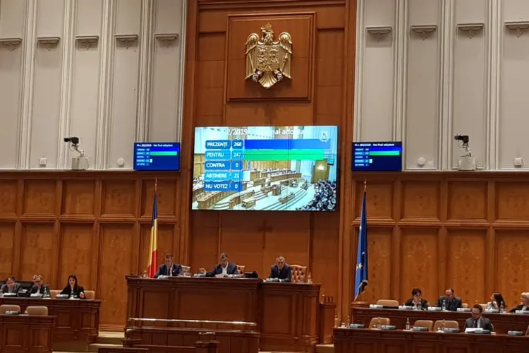 Camera Deputaţilor a APROBAT eliminarea pensiilor speciale