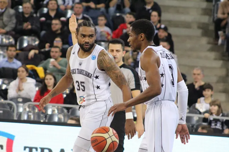 Victorie dramatică a U Banca Transilvania în FIBA Europe Cup