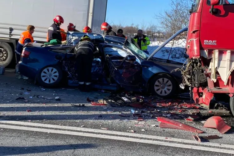 Accident grav la Piatra Craiului! Trafic oprit pe DN1 E60