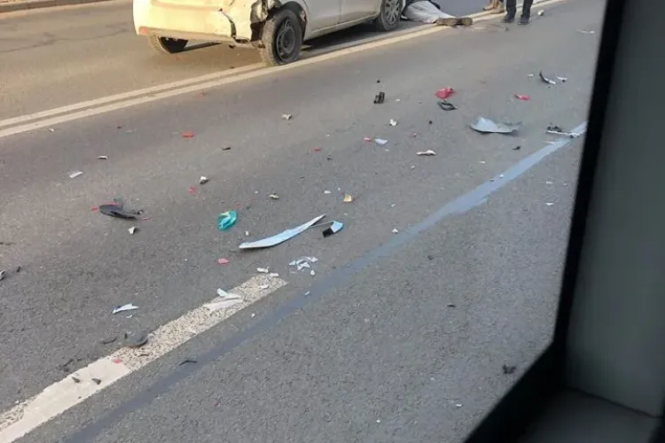 Accident pe Moților, lângă Spitalul de Copii Cluj. Un medic a salvat situația - FOTO