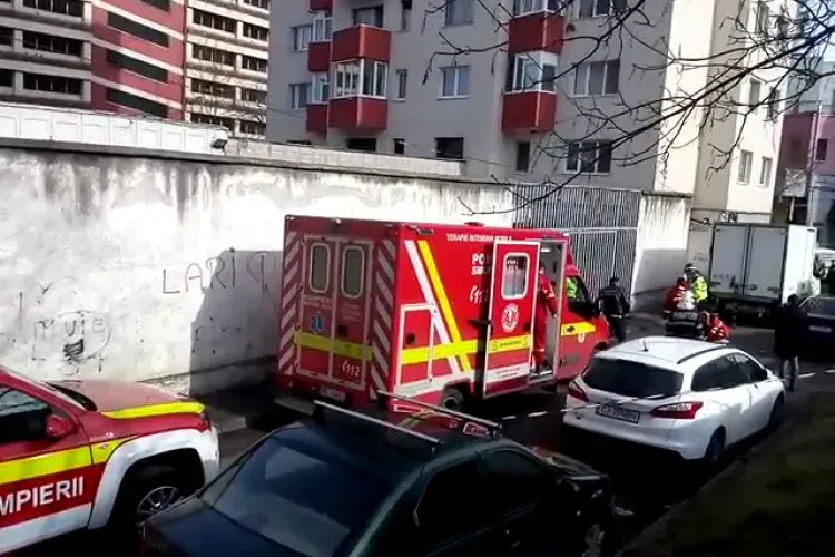 Femeie omorâtă în Mănăștur, de o autoutilitară care a dat cu spatele - VIDEO