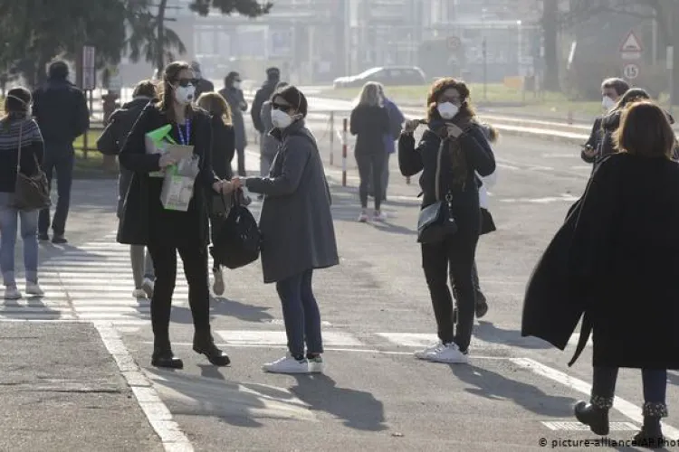 Ministerul Sănătăţii: Românii care revin în țară din zonele italiene cu coronavirus vor fi puşi în carantină timp de 14 zile