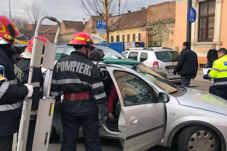 Accident grav pe strada Avram Iancu. Ce s-a întâmplat - FOTO