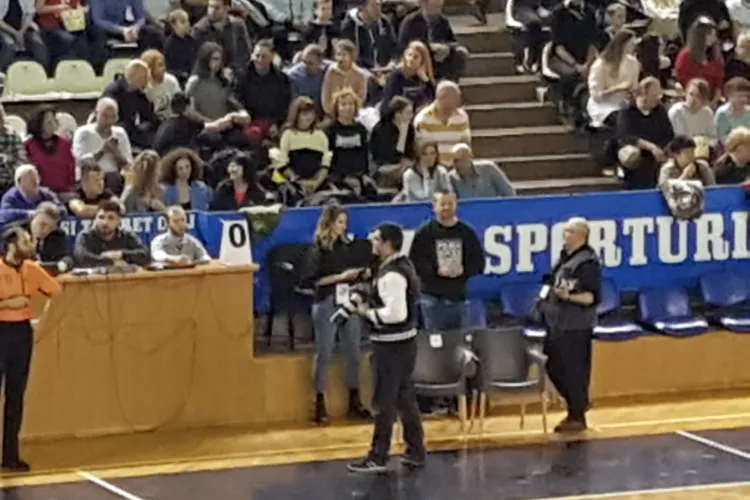 RJ, Mircea Cenan, a revenit în fruntea galeriei U Cluj, pentru semifinala Final Four  - VIDEO