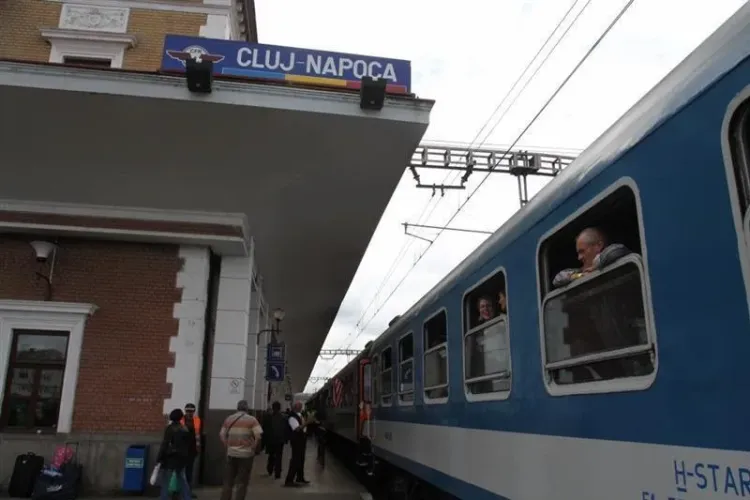 Călător lăsat fără bagaje chiar în fața Gării din Cluj-Napoca! Hoții au fost prinși rapid
