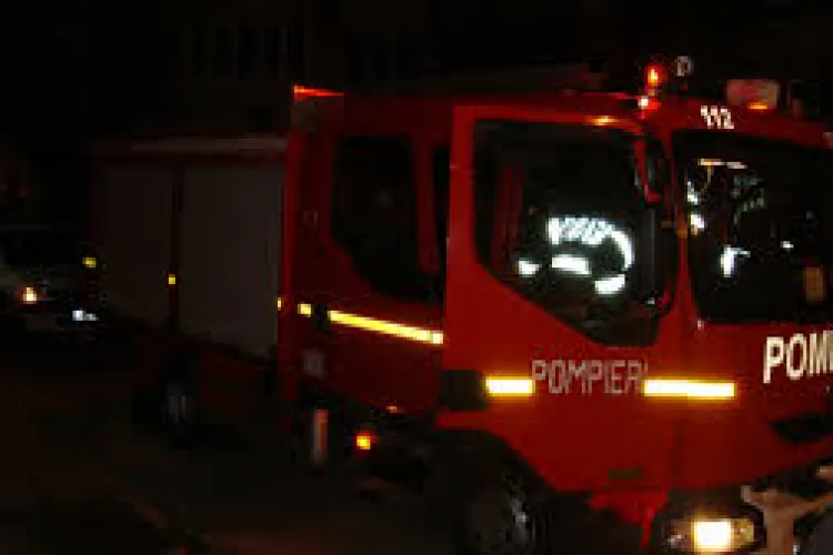 Incendiu la o casă din Andrei Mureșanu. Ocupanții au reușit să iasă la timp din clădire