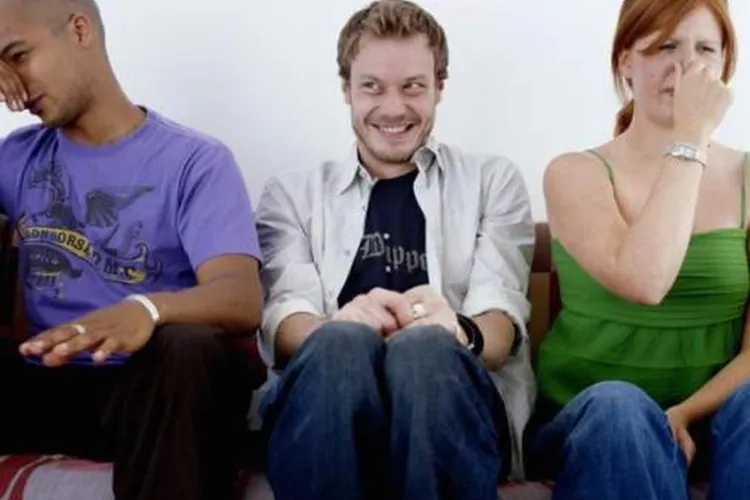 Pot flatulenţele să transmită noul coronavirus sau e un banc prost? Ce spun experții