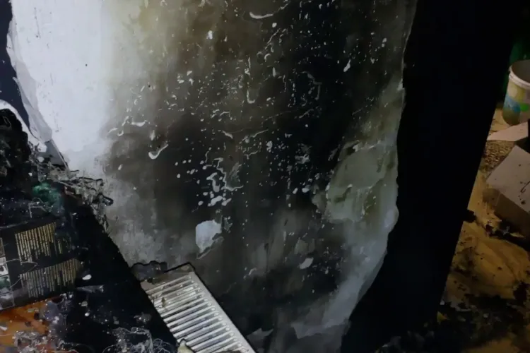 CLUJ: Încă un incendiu cauzat de o țigară lăsată aprinsă FOTO 