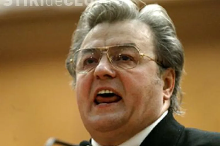 Vadim Tudor, cercetat penal pentru scandalul creat la evacuarea sediul PRM