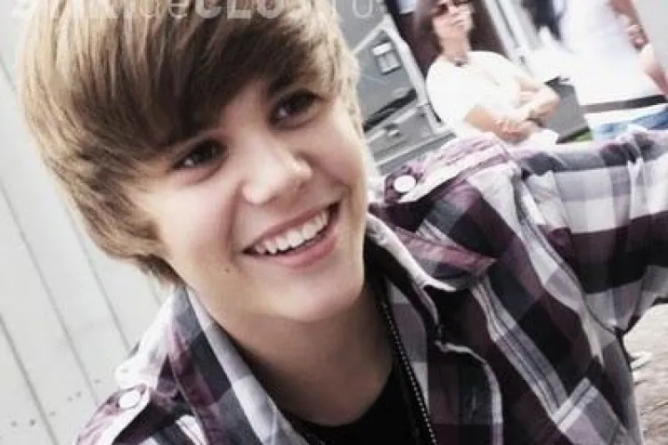 Justin Bieber vrea sa vina in Romania
