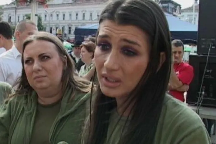 Basescu acuza universitatile ca sunt fabrici de diplome si mezina EBA batjocoreste limba romana - VIDEO