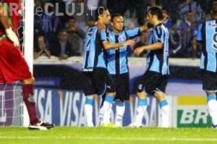 A rupt plasa din penalty, dar arbitrul a crezut ca a tras pe langa! VEZI VIDEO