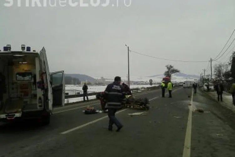 Mintiul Gherlii: Un biciclist beat a fost accidentat grav de o autoutilitara - FOTO
