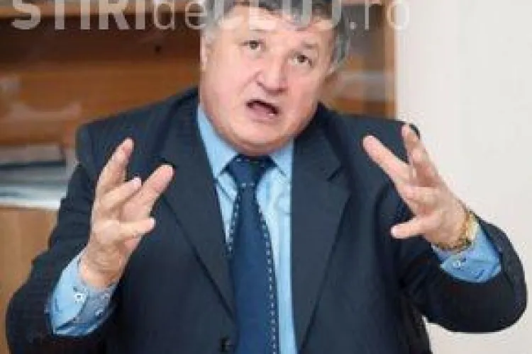 Ion Rotaru, primar:  D-na ministru Elena Udrea "are sange in pasarica"! VIDEO