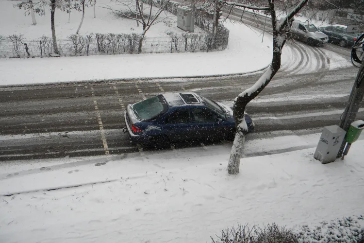 Rosal si Brantner Veres nu au scos plugurile de zapada din garaje, cu toate ca la Cluj ninge de cateva ore - FOTO 