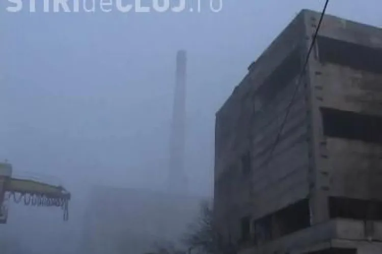 Turnul de 204 metri de la Dej a ramas in picioare! Demolarea a esuat si turnul reprezinta un pericol pentru riverani - VIDEO si FOTO