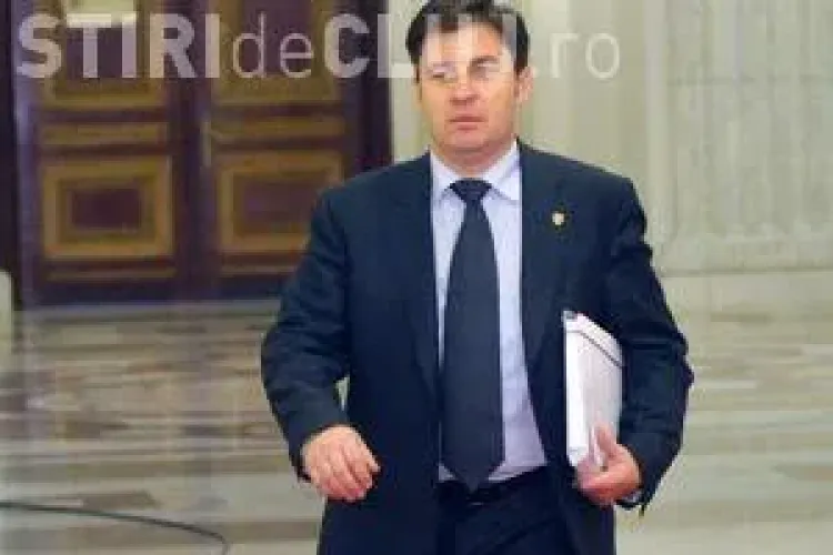 Ministrul de Interne, Traian Igas, a terminat liceul la 24 de ani! Ulterior a absolvit rapid trei facultati