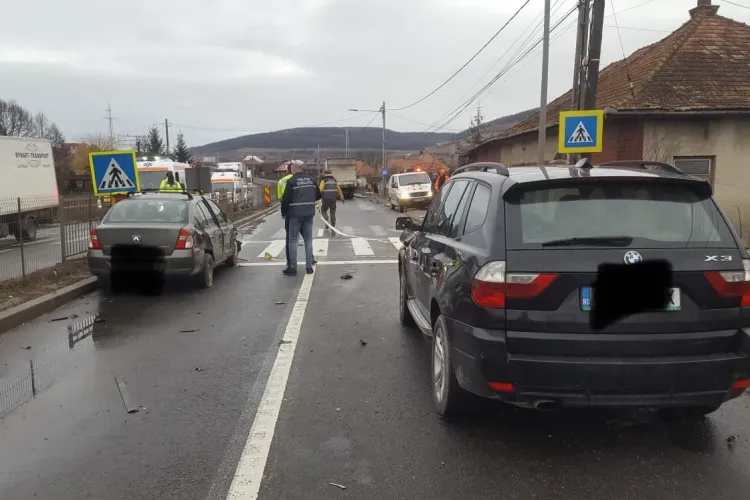 Accident cu multiple victime la Vâlcele. Cinci persoane au ajuns la spital - FOTO
