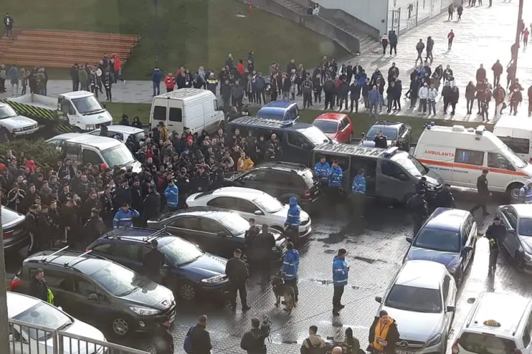 Fanii U Cluj cer demisia omului lui Emil Boc și a conducerii echipei