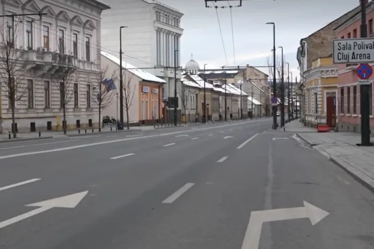 Cum arată Clujul în prima zi de la aplicarea Ordonanței Militare care restricționează circulația pe străzi VIDEO