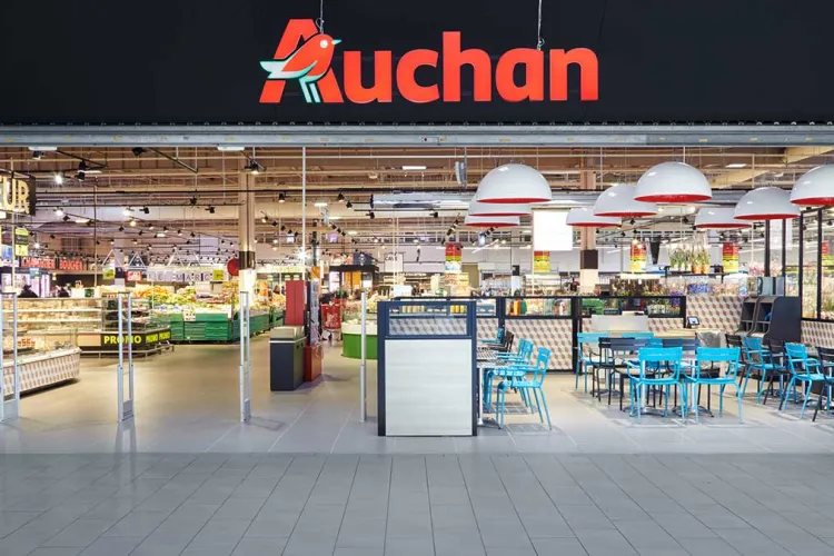 Auchan reduce programul pentru ca angajații să ajungă la timp acasă