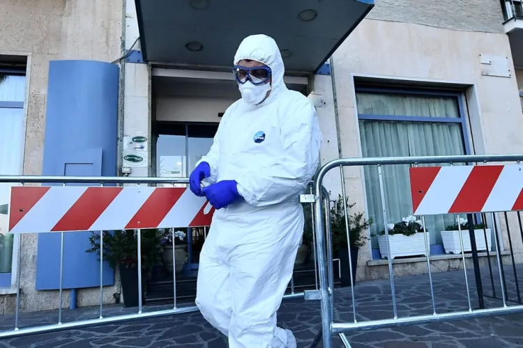 Clujeancă stabilită în Napoli, Italia, unde sunt 6 milioane de oameni în izolare: Toți așteaptă adevărata izbucnire a virusului în sud