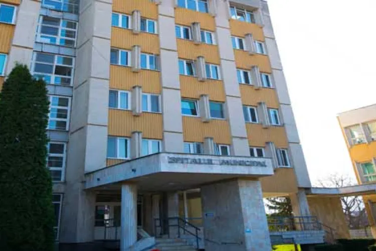 Pacientul depistat la Turda cu coronavirus i-a mințit pe medici. O secție este închisă și personalul medical stă în suspans