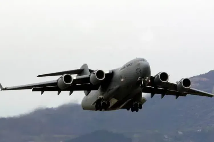 Avionul militar plin cu echipamente medicale din Coreea de Sud a ajuns în țară. Cum se vor împărți