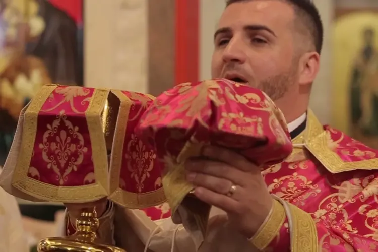 Părintele Marțiș explică cum ar trebui să parcurgem această perioadă a Săptămânii Patimilor