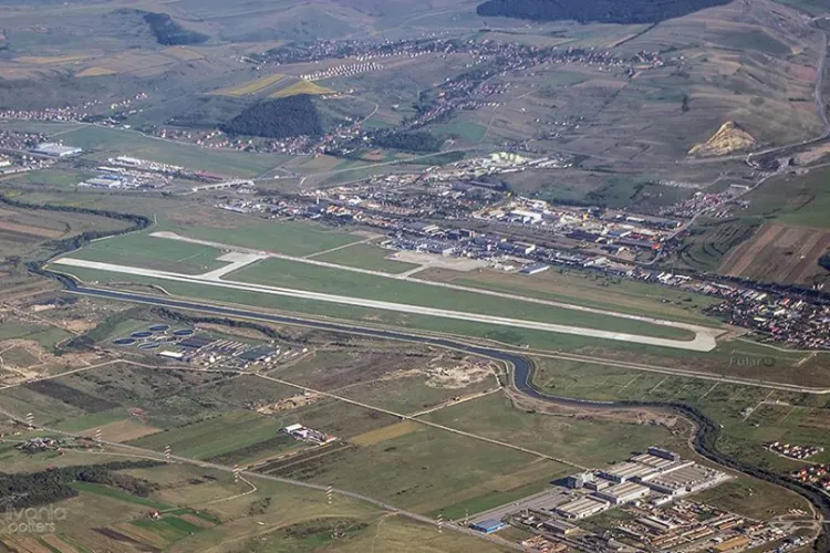 Despăgubiri mărite considerabil NUMAI pentru terenul intravilan preluat pentru extinderea pistei de la Aeroportul Cluj