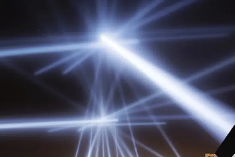 Reflectoare uriașe vor fi aprinse pe BT Arena: ”Sărbători cu speranță!” 