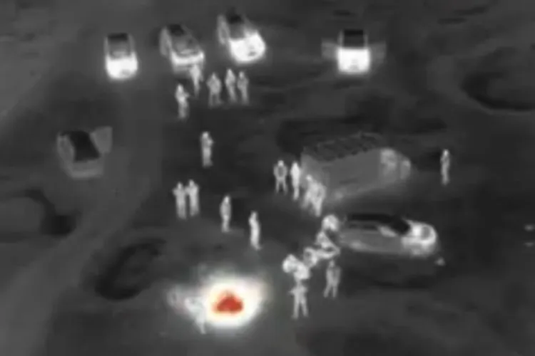 Prinși cu drona la grătare în Suceava. Făceau foc la miezul de nopții - VIDEO