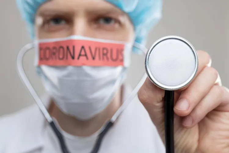 Cum a reușit Oradea să nu aibă niciun cadru medical infectat cu coronavirus. Clujul a pierdut această luptă