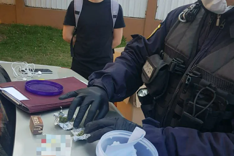 Cluj: Prins când ducea droguri într-un centru de carantină din județ - FOTO