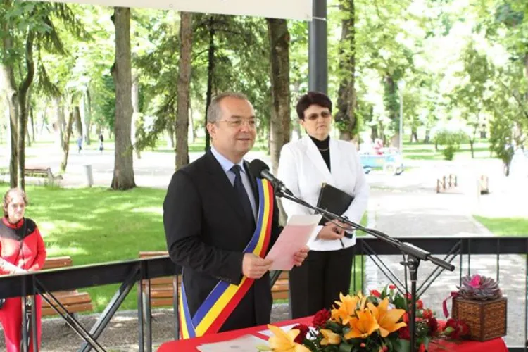 Se vor relua cununiile civile la Cluj! Câte persoane au voie să participe