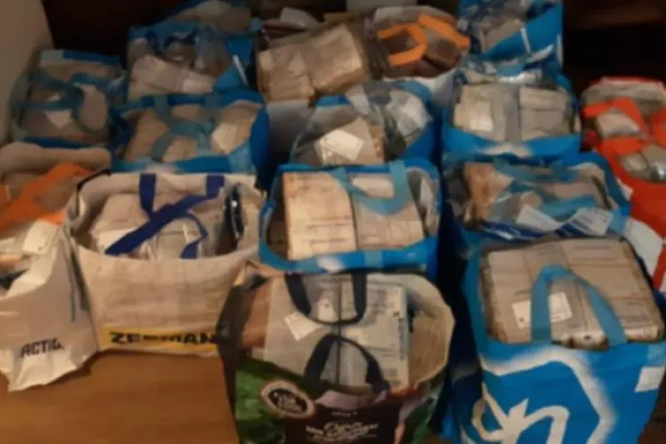 12,5 milioane de euro găsite de poliție într-un apartament. E cea mai mare captură din toată țara  