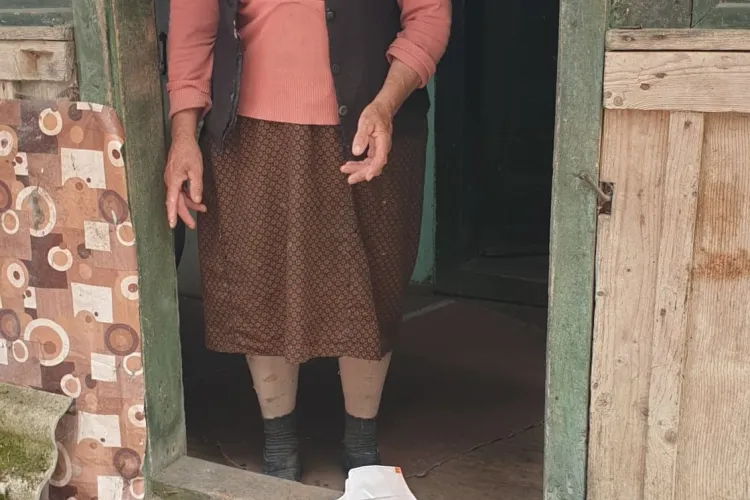 Peste 200 de familii care trăiesc izolate în Apuseni au primit pachete cu alimente prin platforma UNITED FOTO